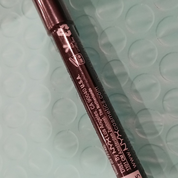 FREE WITH PURCHASE- NYX Lip Liner - Expresso ☕️ 💋 - Picture 3 of 3